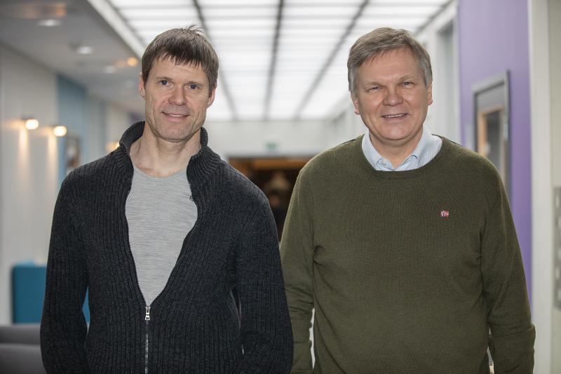 Eirik Årsand og Gunnar Hartvigsen, IT-professorer ved helseteknologistudiet ved UIT Norges arktiske universitet.